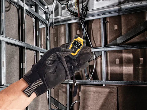 DeWalt ATOMIC COMPACT SERIES™ 55 ft. Pocket Laser Distance Measurer
